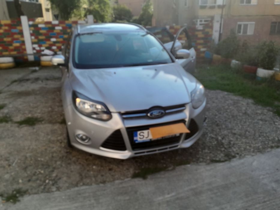 Vând Ford focus 2012