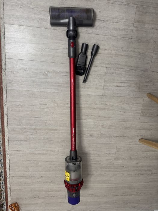 Продам пылесос беспроводной dyson