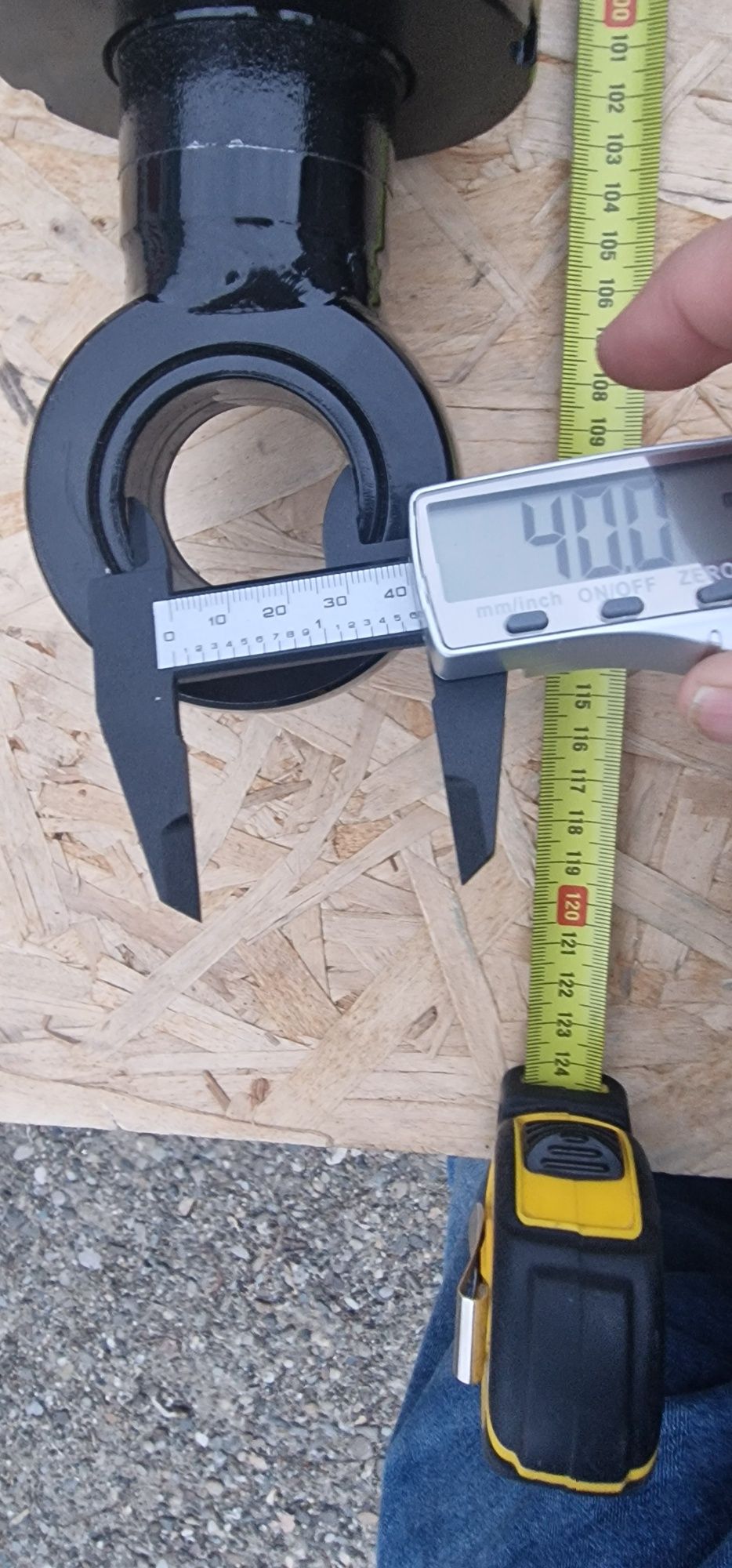Cilindru hidraulic lungime 1100 mm ( 1 m și 10 cm ) tija grosime 50 mm