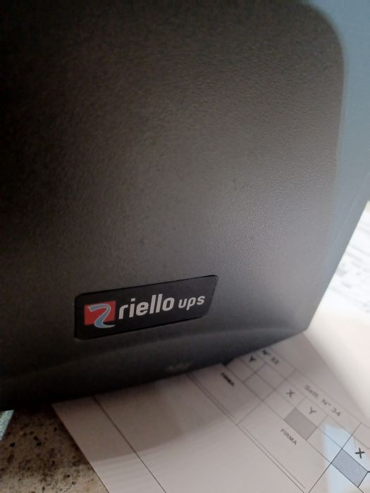 Riello U.P.S.  plas 150
