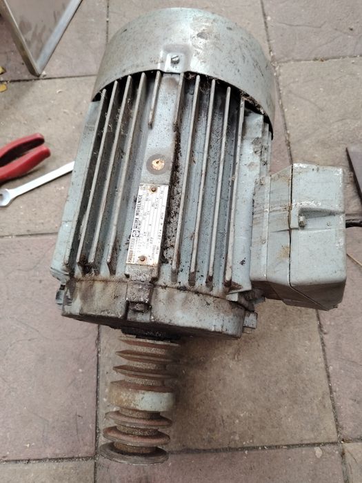 Motor 380/220v  2.2kw