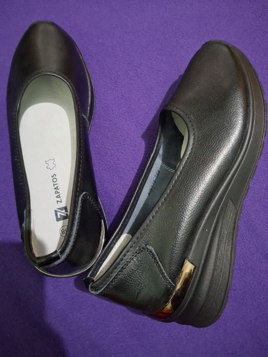 Pantofi din piele de dama