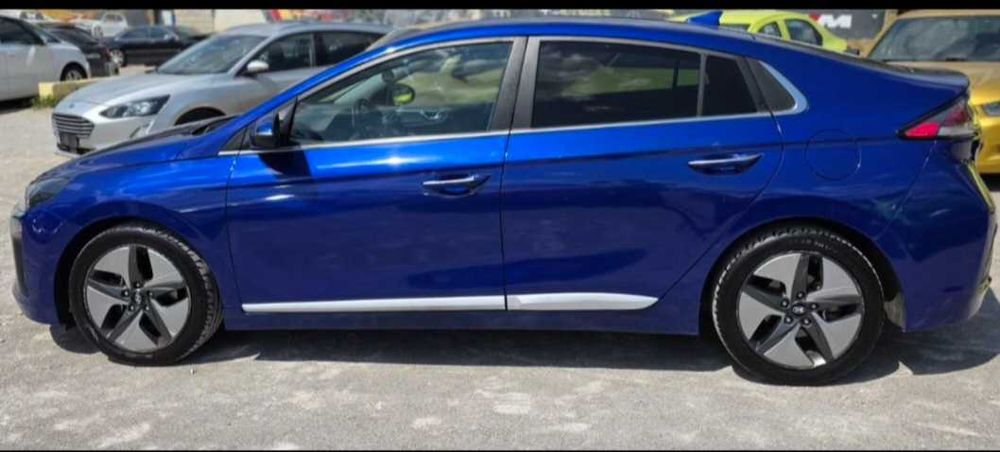Хюндай Ioniq hybrid auto 2021