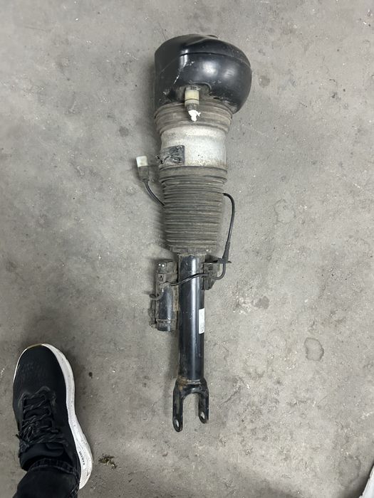 Perna aer / suspensie bmw G11 G12 seria 7 dr fata 2WD tractiune spate