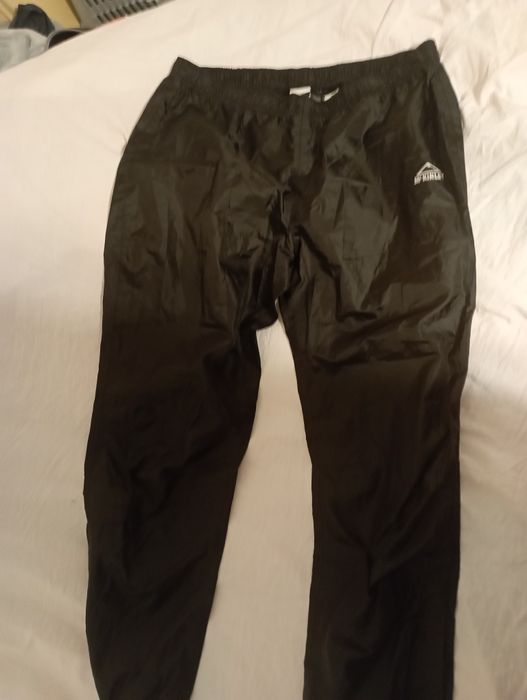 Pantalonii impermeabili XL