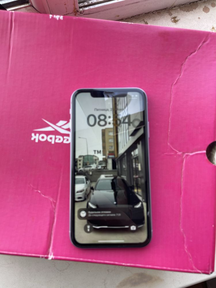 Айфон 11 в хорошем состоянии