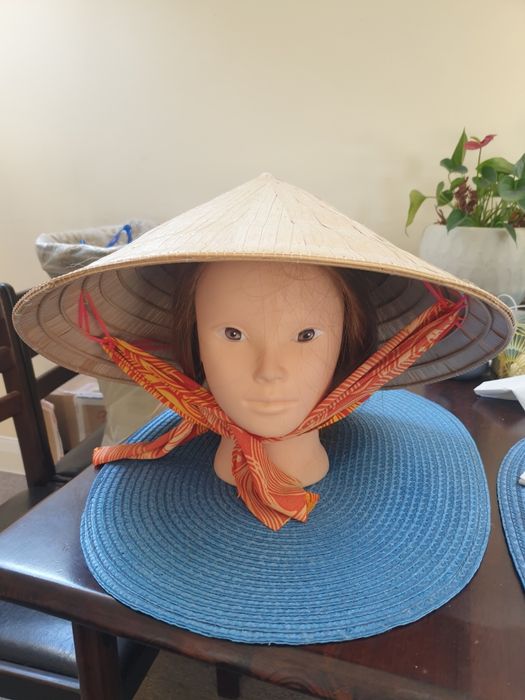 Pălărie paie Vietnamese