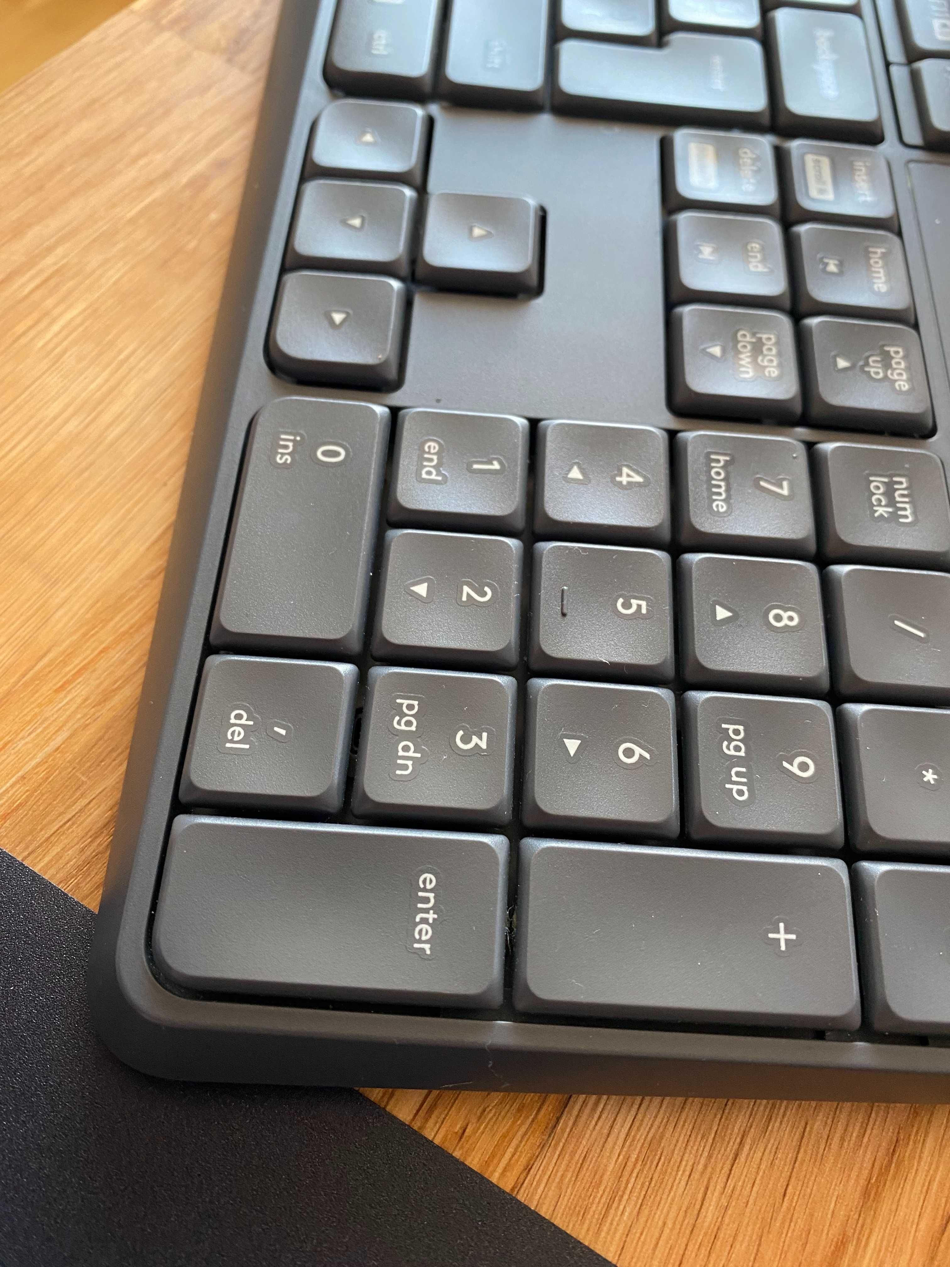 Клавиатура Logitech K235