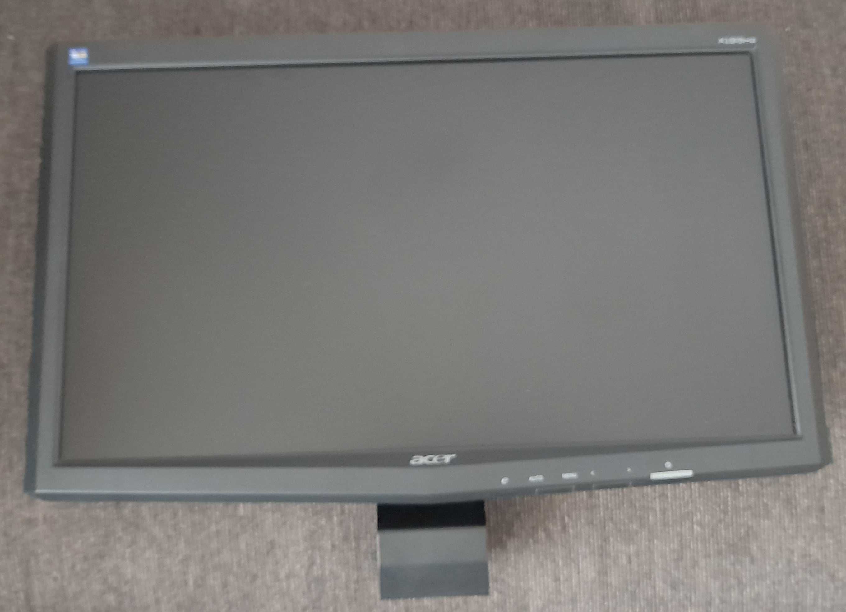 Monitor LCD wide