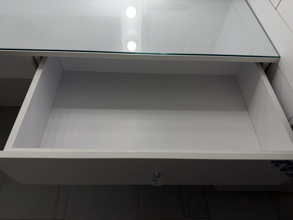 Mobila + oglinda mare machiaj