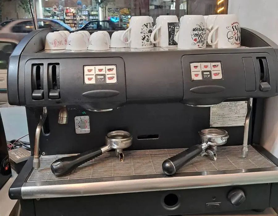 Профессиональная Кофемашина Faema