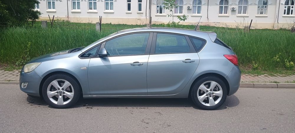 Vand Opel Astra J 1.7 CDTI an 2012