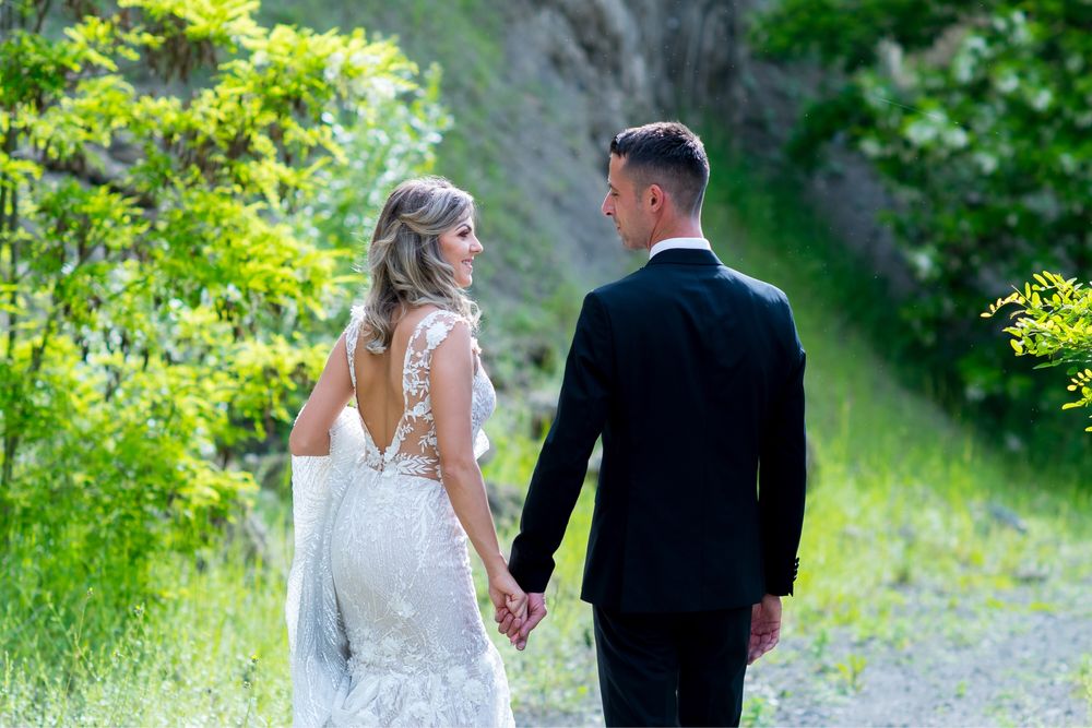 Vand rochita de mireasa