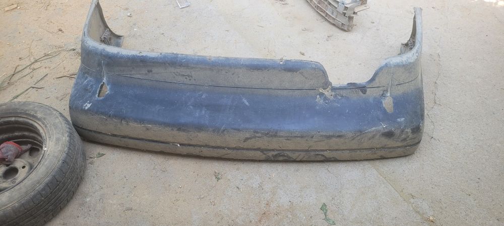 Продается задний бампер на пассат б3 седан