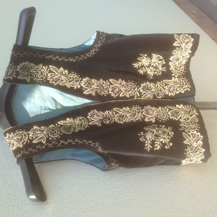 Vesta catifea costum popular Arges