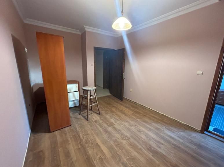 Дава се под наем Тристаен апартамент в София, Център - 110 кв.м за 500 € - Снимка #6