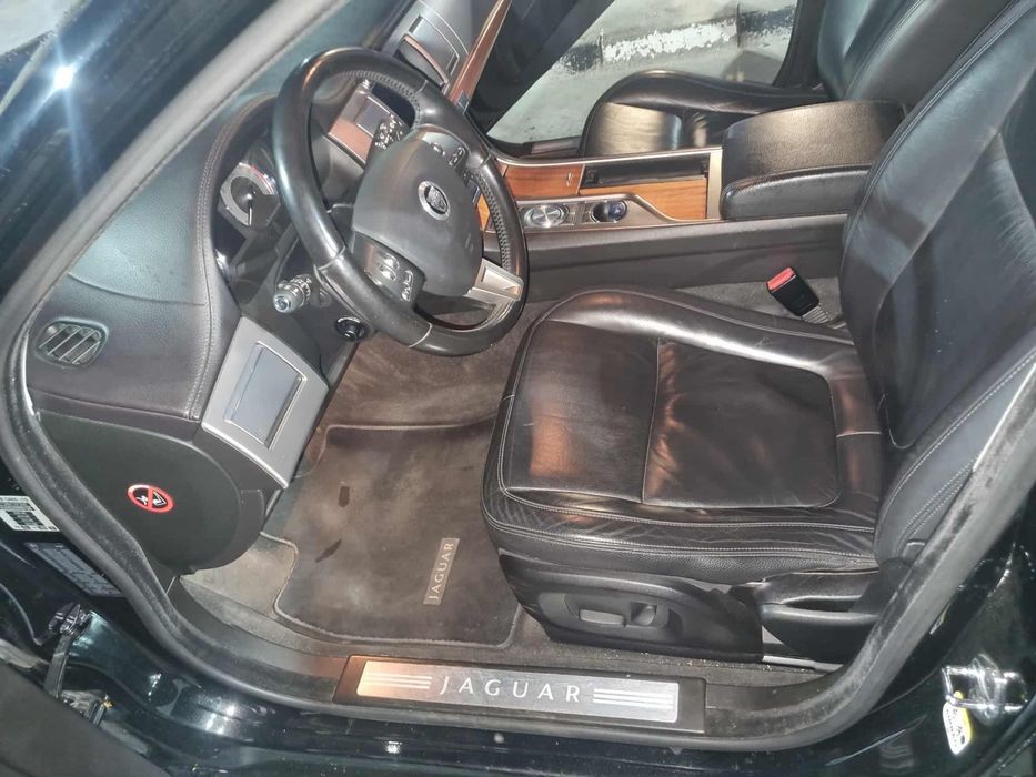 Vând jaguar xf an2010 3000d