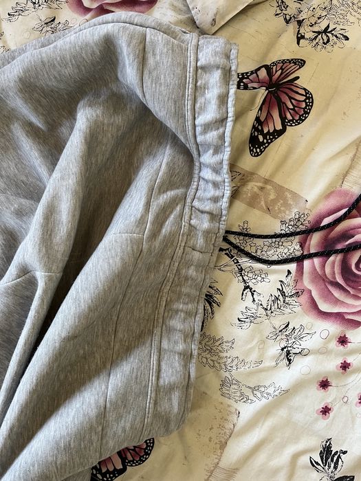 Долнище tech fleece  Xl размер.Едвам носено в добро състояние.