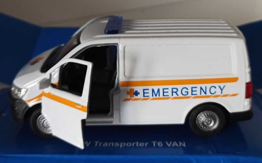 Macheta Volkswagen Transporter T6 Van Emergency 2016 - Welly 1/36 VW