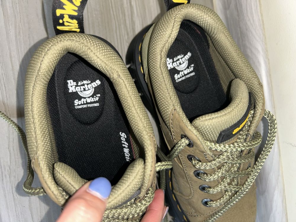 Обувки Dr. Martens