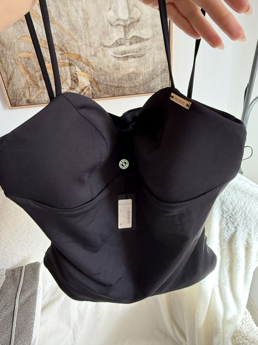 Топ Alessa черен