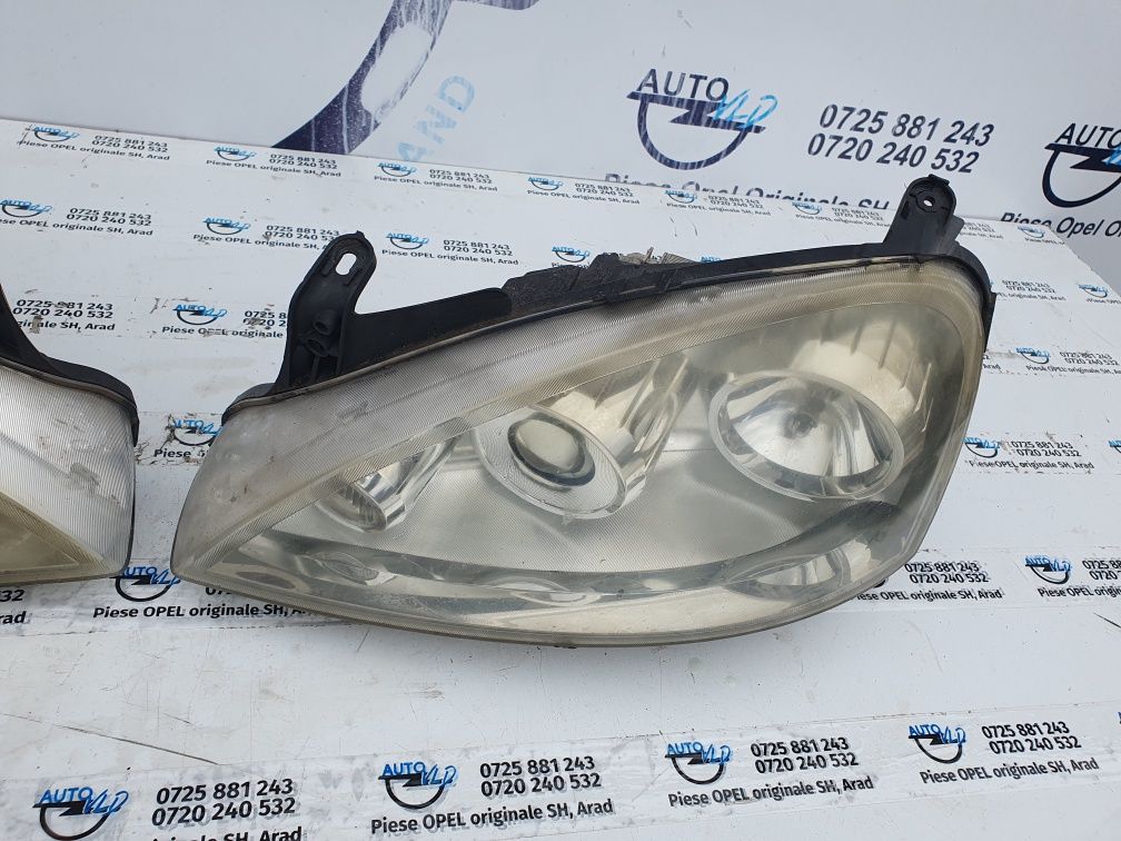 Far faruri lupa stanga dreapta Opel Corsa C 2000-2009