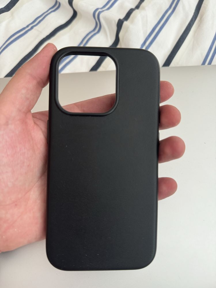 Калъф от кожа за Iphone 15 pro