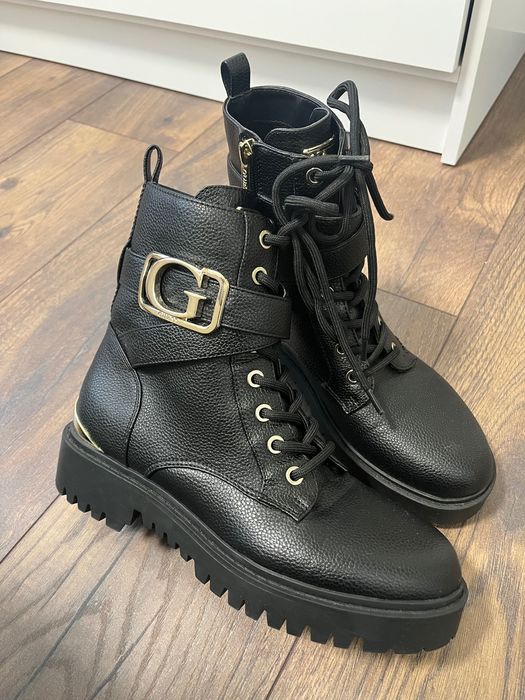 Нови Боти  Guess