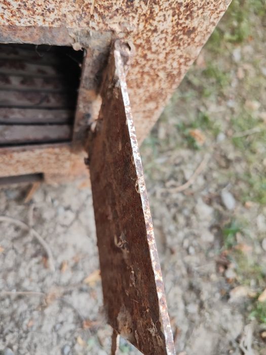 Utinli va kumirli pechka sotiladi