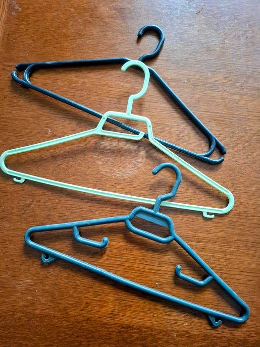 Umerase de plastic pret negociabil