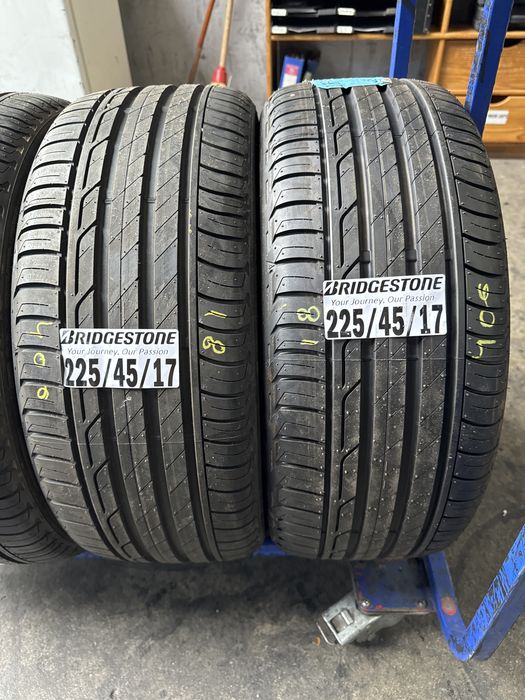 225/45/17 Bridgestone