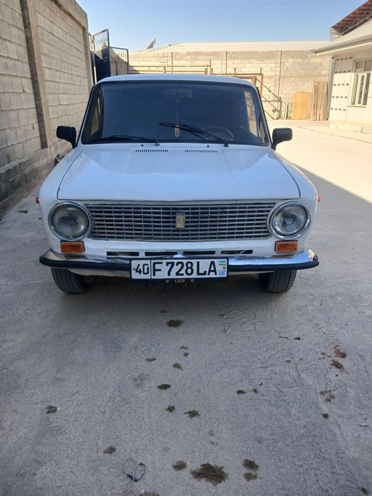 VAZ 21010 xolati zor Yurb turgan moshina
