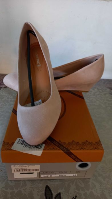 Pantofi dama marime 38