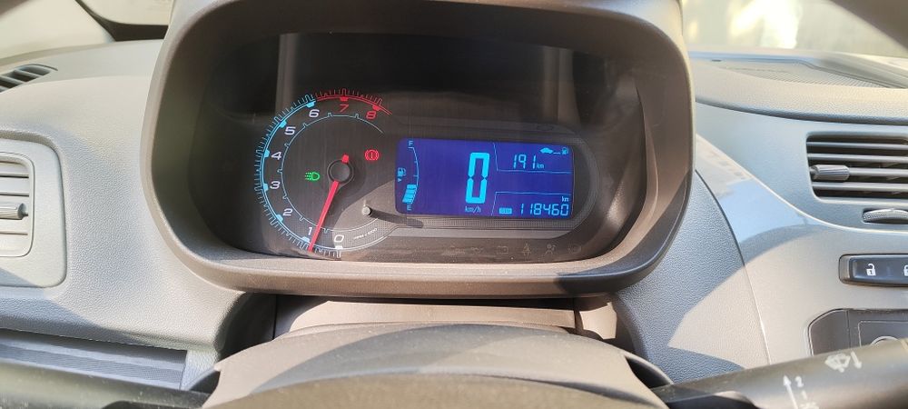 Chevrolet cobalt yevro 2