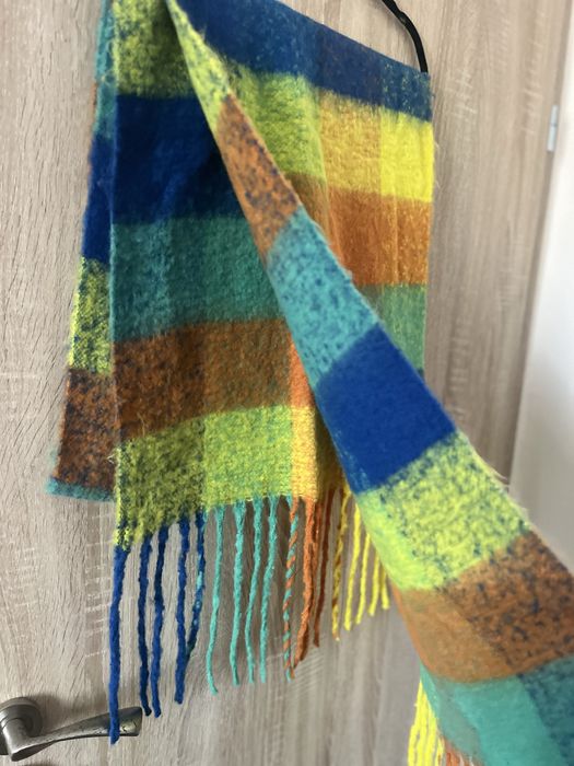 Колекция зимни топли шалове