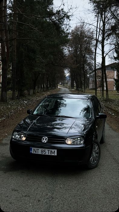 Vând golf 4, 1.6 benzină