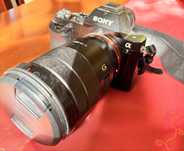 Sony E PZ 18-105mm f/4 G OSS – preț avantajos