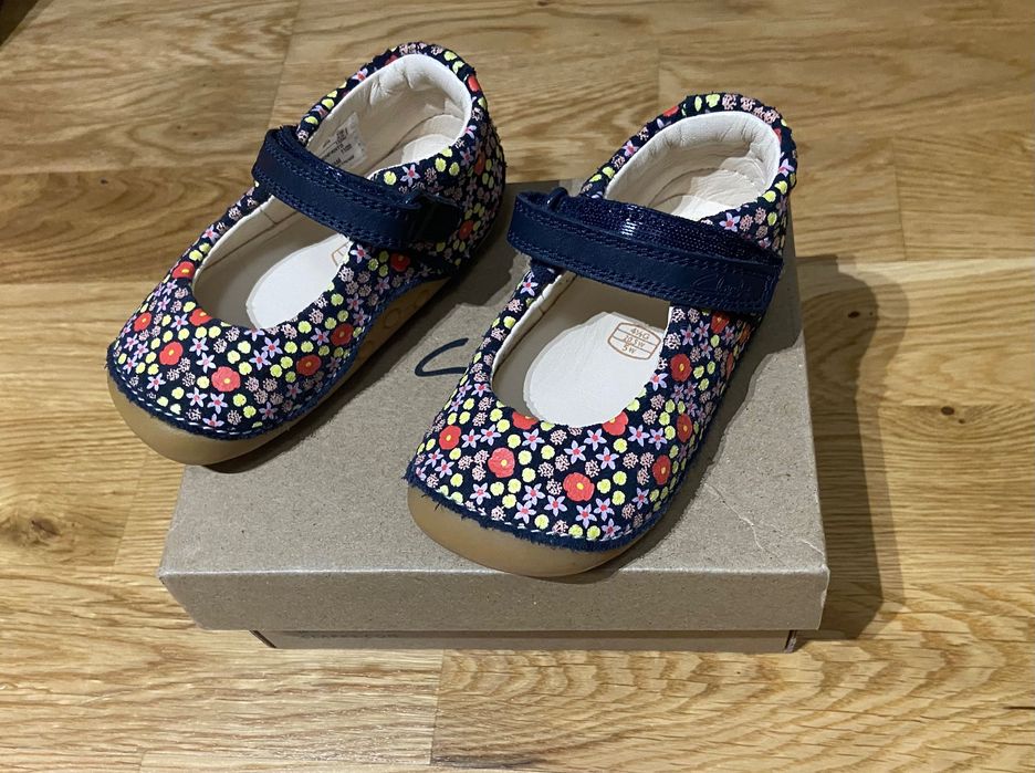 Нови детски обувки Clark’s