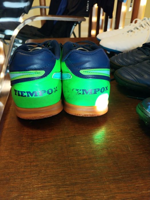 Nike Tiempox marime 42 incaltaminte fotbal in sala