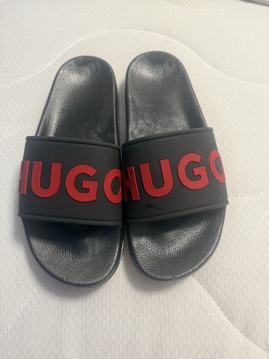 Papuci Adidas , Papuci Hugo