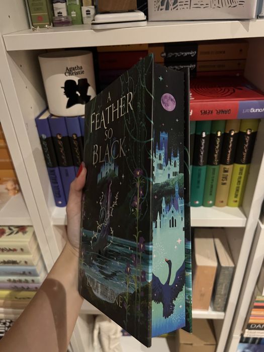 A feather so black - Lyra Selene - editie speciala Fairyloot