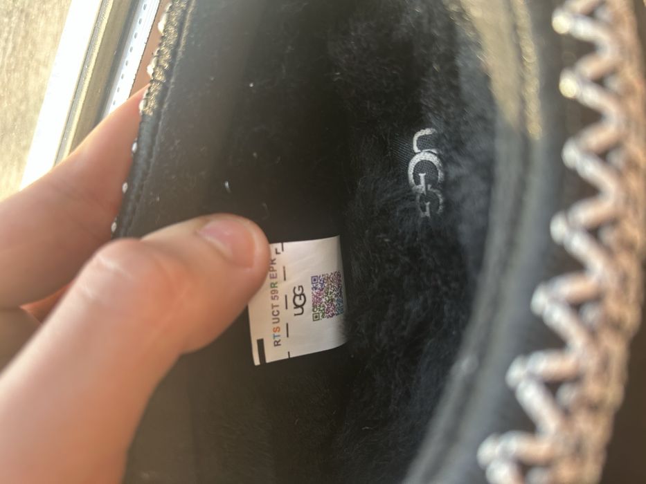 Ugg Tazz. Plata doar cu cardul,verificare colet