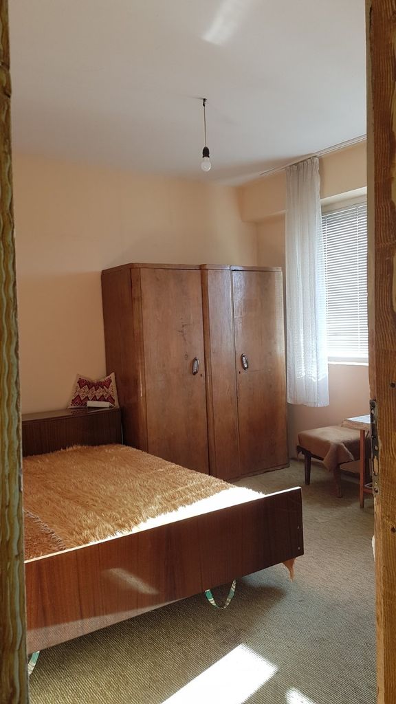 Продава се Тристаен апартамент в Разград, Орел - 76 кв.м за 805 €/кв.м - Снимка #7