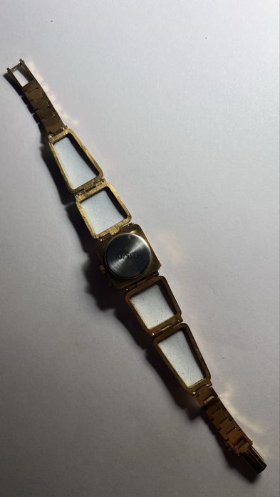 Женские часы Чайка финифть позолота