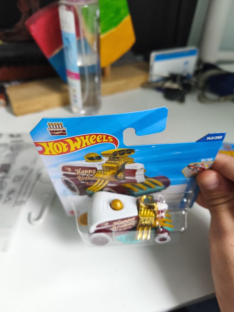 Hot wheels treasure hunt и silver series chase