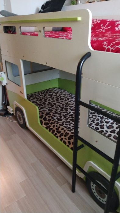 Pat suprapus model Autobuz cadou covor copiii