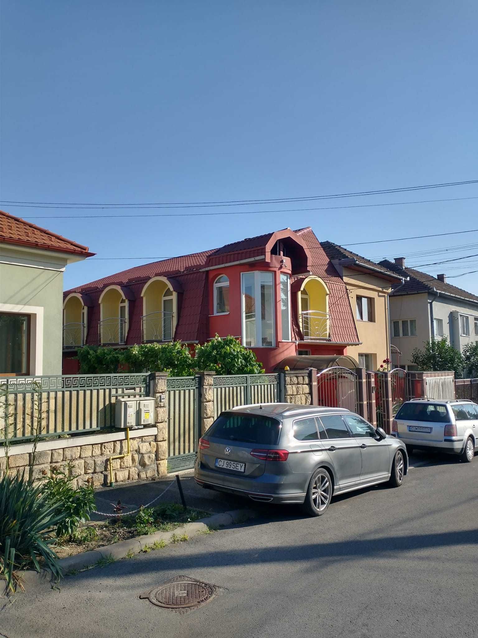 Vând lemn de construcții și tablă tip țiglă suedeză, 160 mp