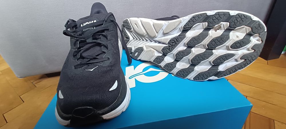 Hoka M Clifton 8, size 42