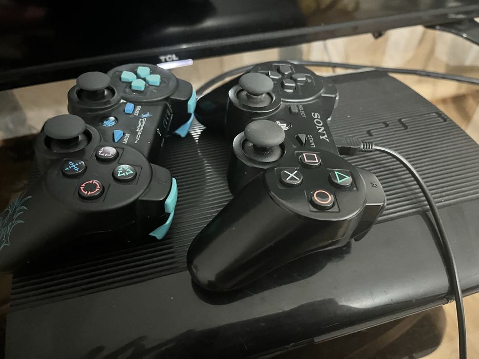 Продам ps3.