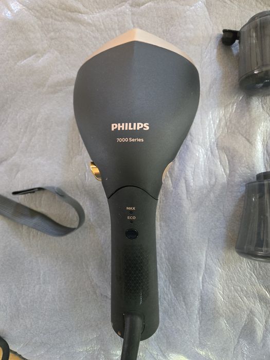 Уред за гладене с пара Philips Steamer 7000 series